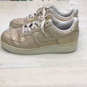 Nike Golden Scales Air Force 1 LV8 sz 9